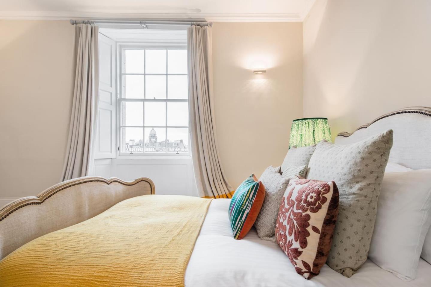 Super - Georgian Double Upper Flat With Castle Views In New Town Апартаменты *