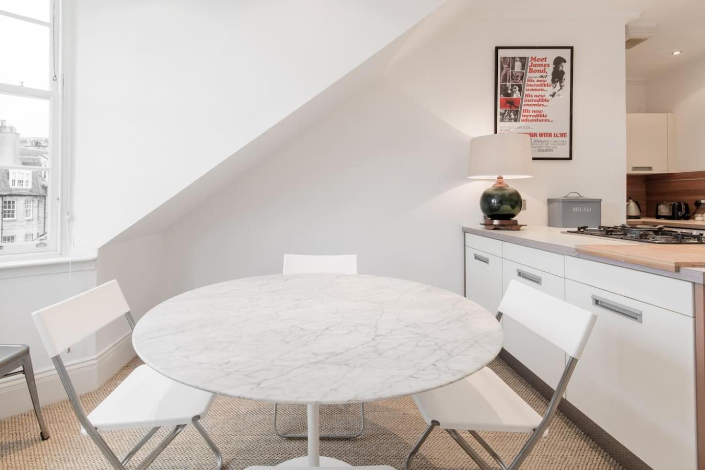 Super - Georgian Double Upper Flat With Castle Views In New Town Апартаменты *